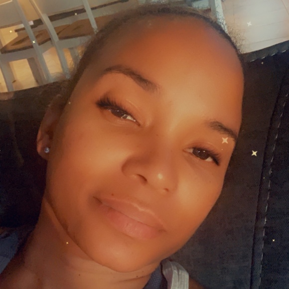 Meet your Posher, Amber - Picture 1 of 1